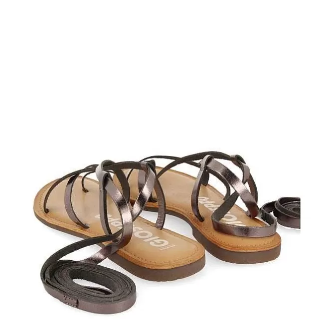 Sandalias Planas<Gioseppo Sandalias Lussat Con Finas Tiras Plateadas Oscuras Para Atar Alrededor De La Pierna